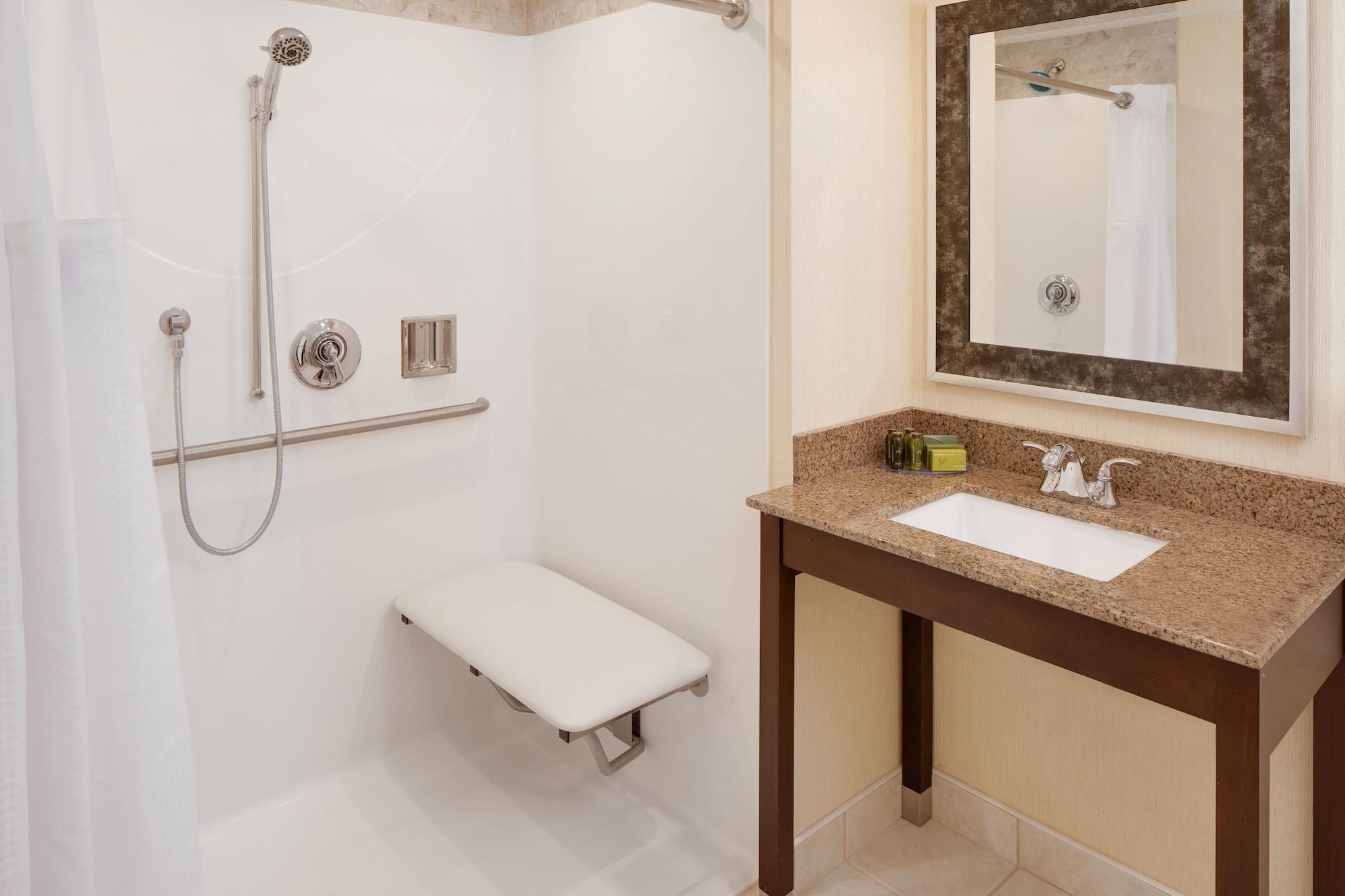 Westford Regency Inn & Conference Center Bagian luar foto